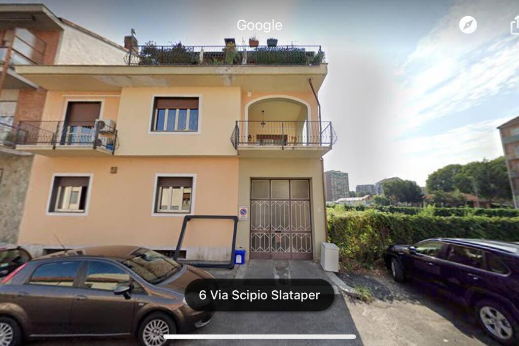Una Pratica Mansardina Turim Exterior foto